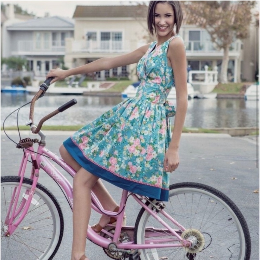 NEW! Matilda Jane Blue Floral V Neck Fit & Flare Dress Vintage Tie Bow Pin up XL